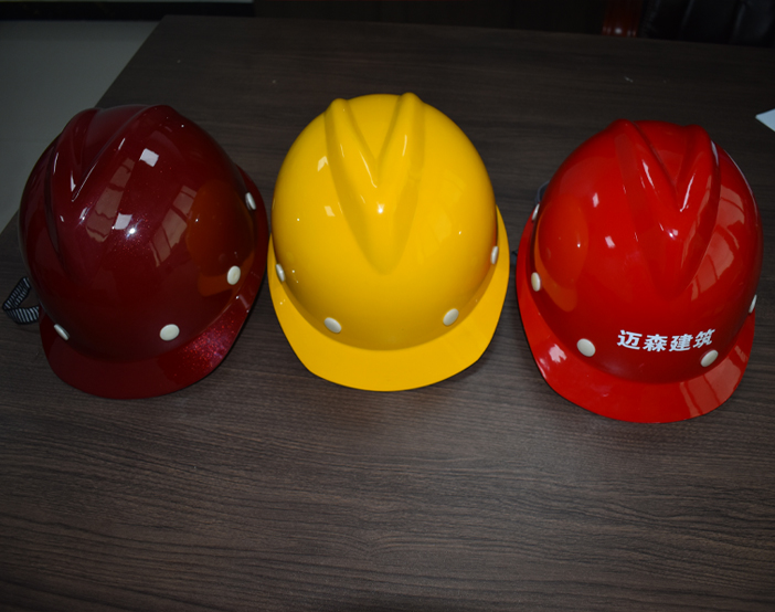 安全帽廠家小編為您講解特種勞動(dòng)防護(hù)用品安全標(biāo)志標(biāo)識(shí)。
